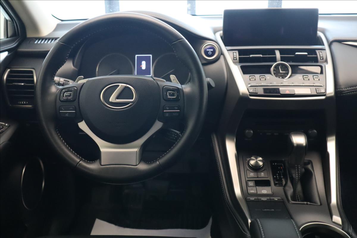 Lexus NX 300h