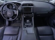 Jaguar F-Pace SUV / Terénní 2,0 l 184 kw