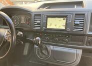 Volkswagen Multivan 13