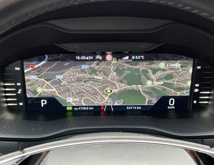 Škoda Karoq SUV 1,5 l 110 kw