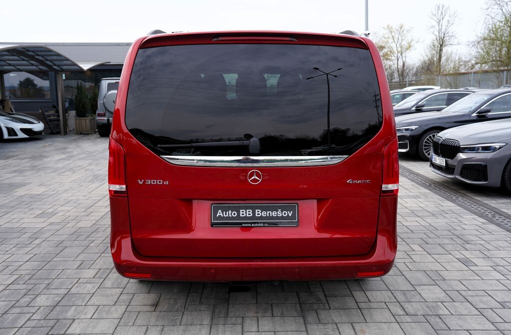 Mercedes-Benz Třídy V MPV 2,0 l 176 kw