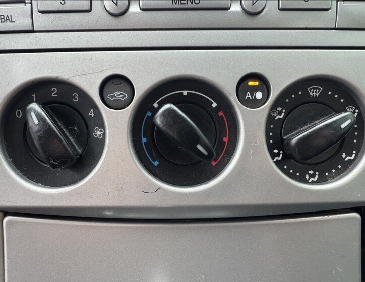 Ford S-MAX MPV 2,0 l 96 kw