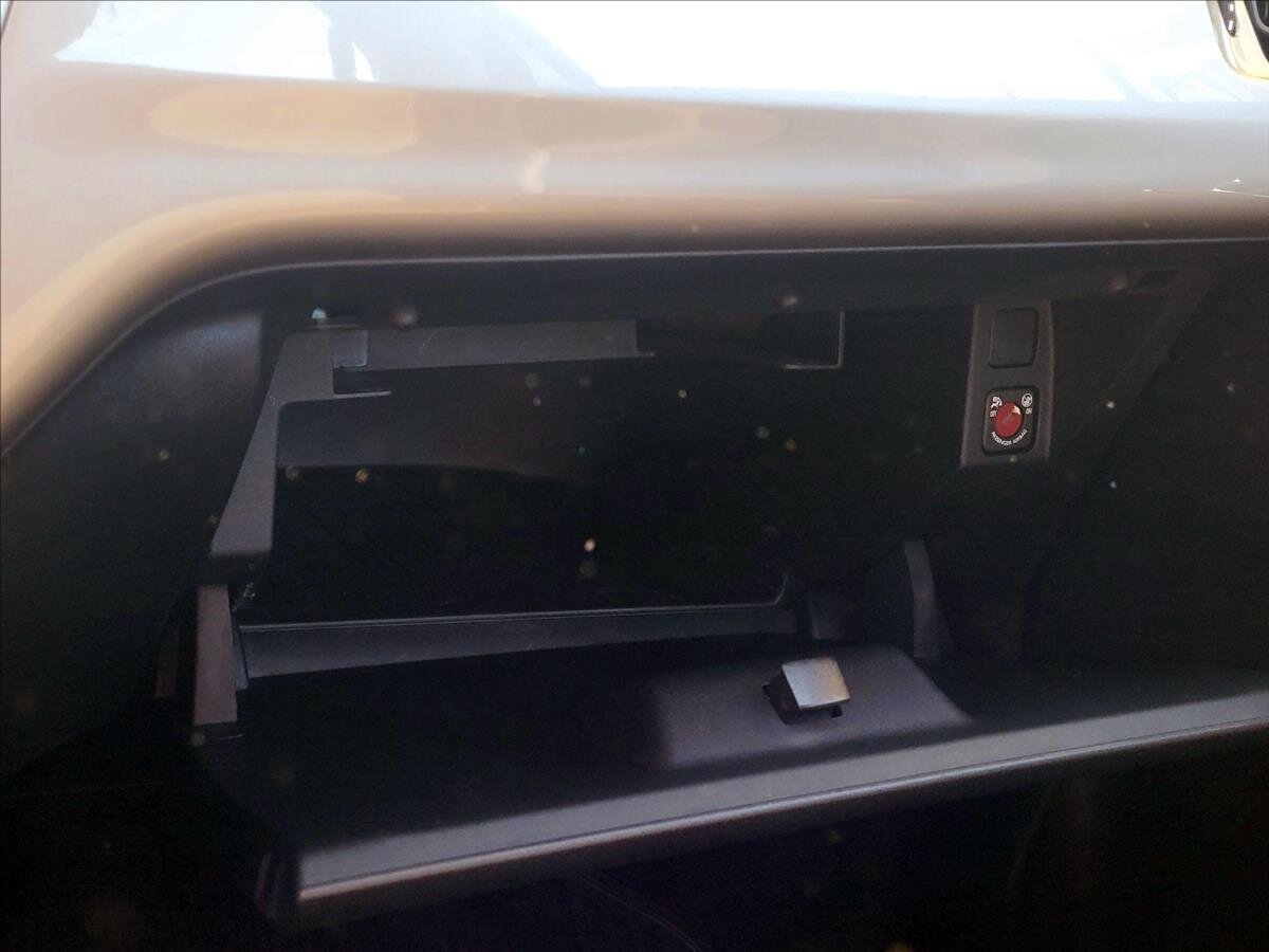 Citroën C-Elysée Sedan / Limuzína 1,6 l 85 kw