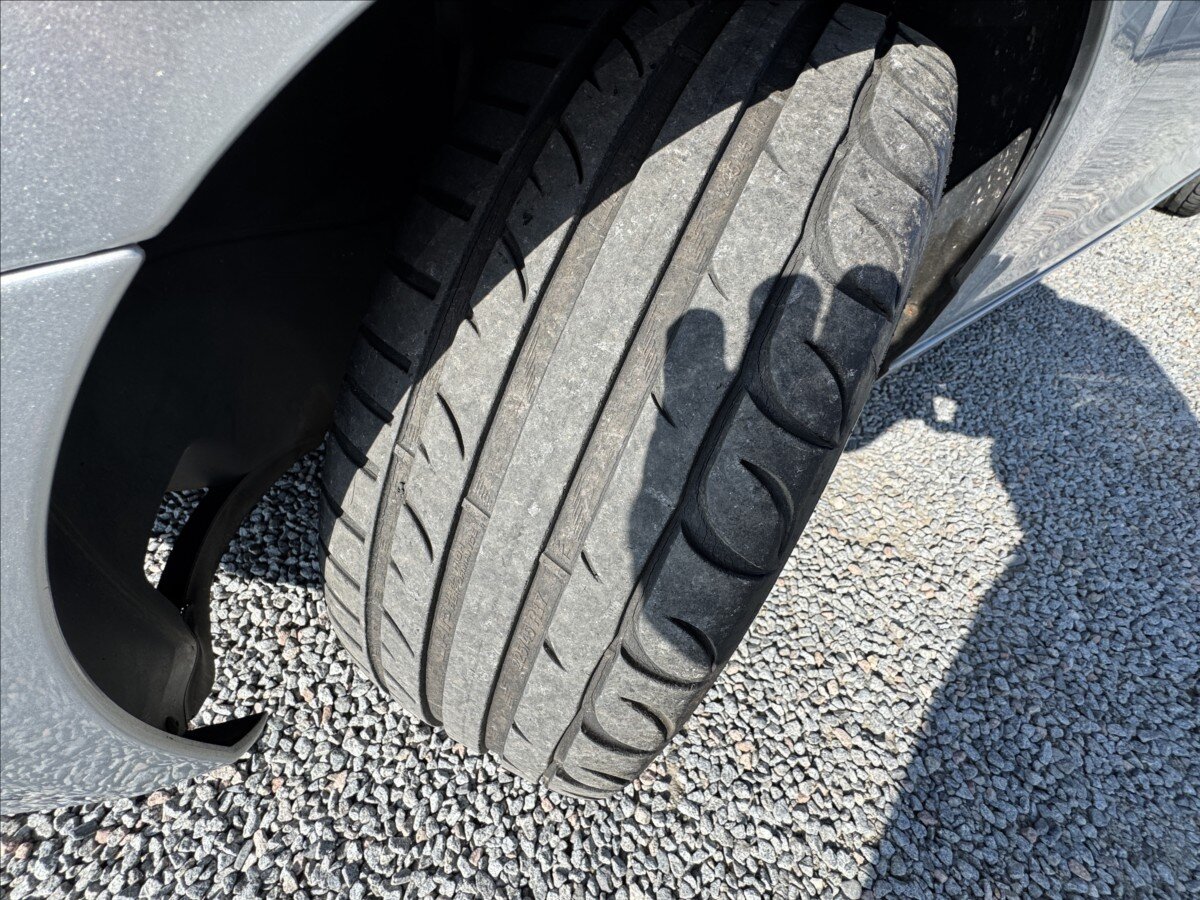 Volkswagen Golf Hatchback 2,0 l 81 kw