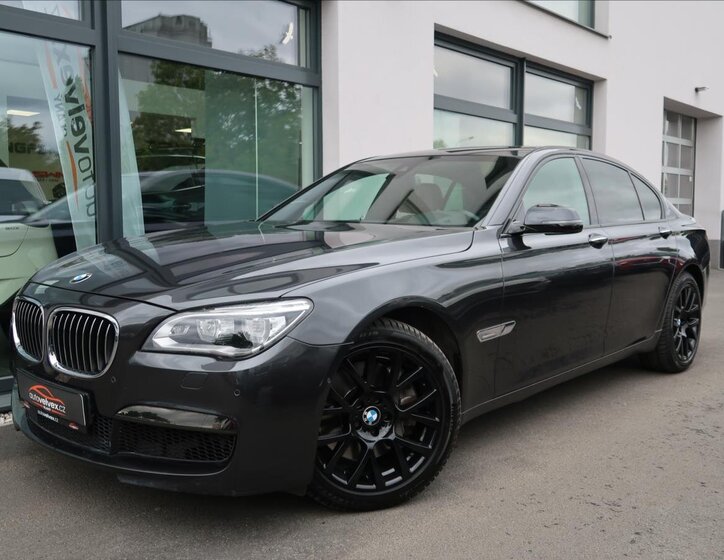 BMW Řada 7 1