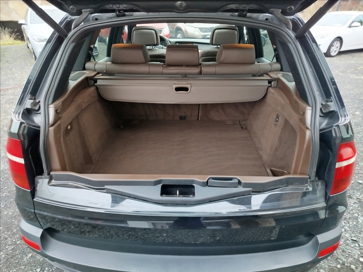 BMW X5 SUV / Terénní 3,0 l 173 kw