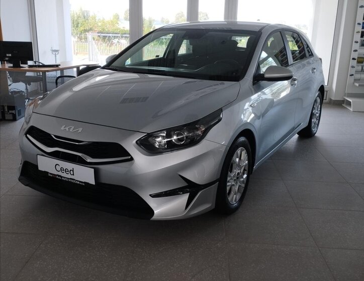 KIA Ceed Hatchback 998,0 74 kw