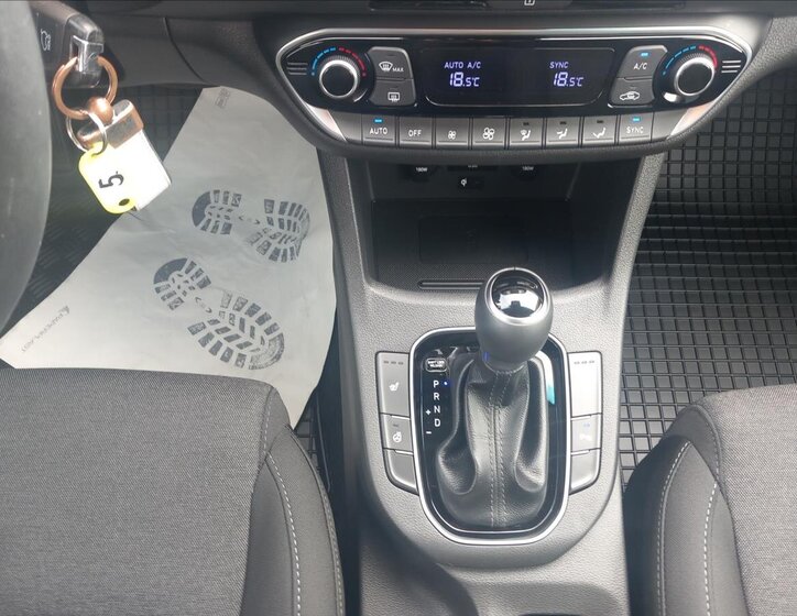 Hyundai i30 Hatchback 998,0 88 kw