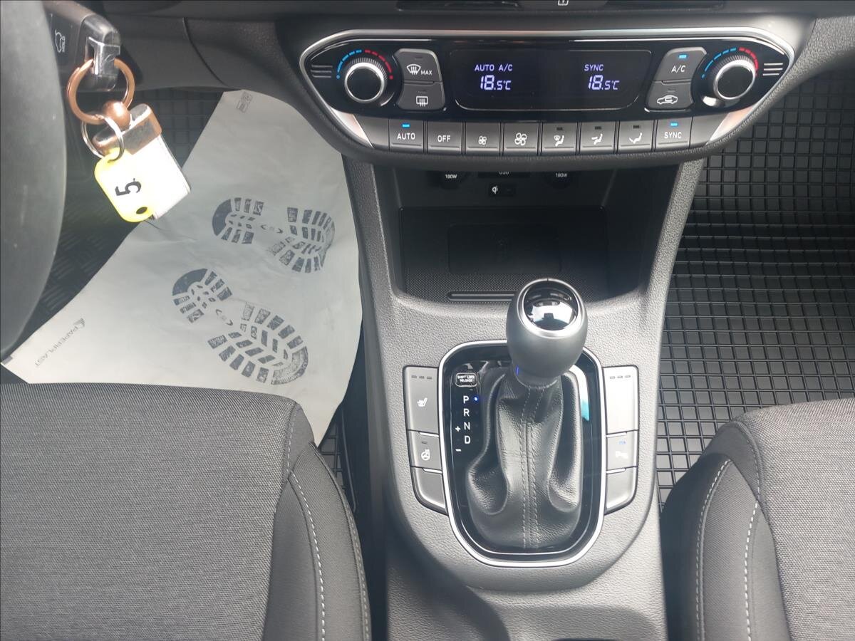 Hyundai i30 Hatchback 998,0 88 kw