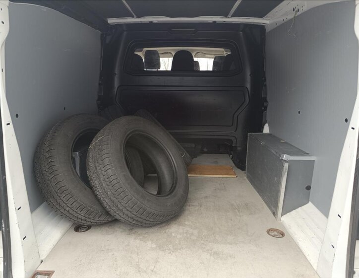 Opel Vivaro MPV 2,0 l 106 kw