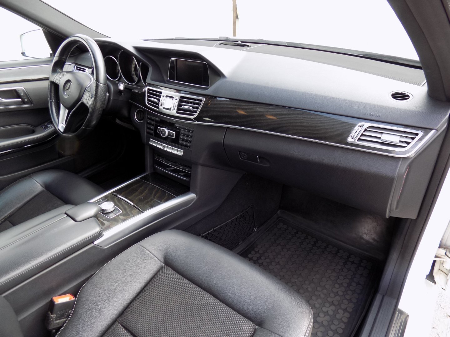 Mercedes-Benz Třídy E Sedan / Limuzína 2,1 l 125 kw