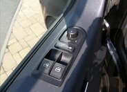 Volkswagen Caravelle MPV 2,5 l 128 kw