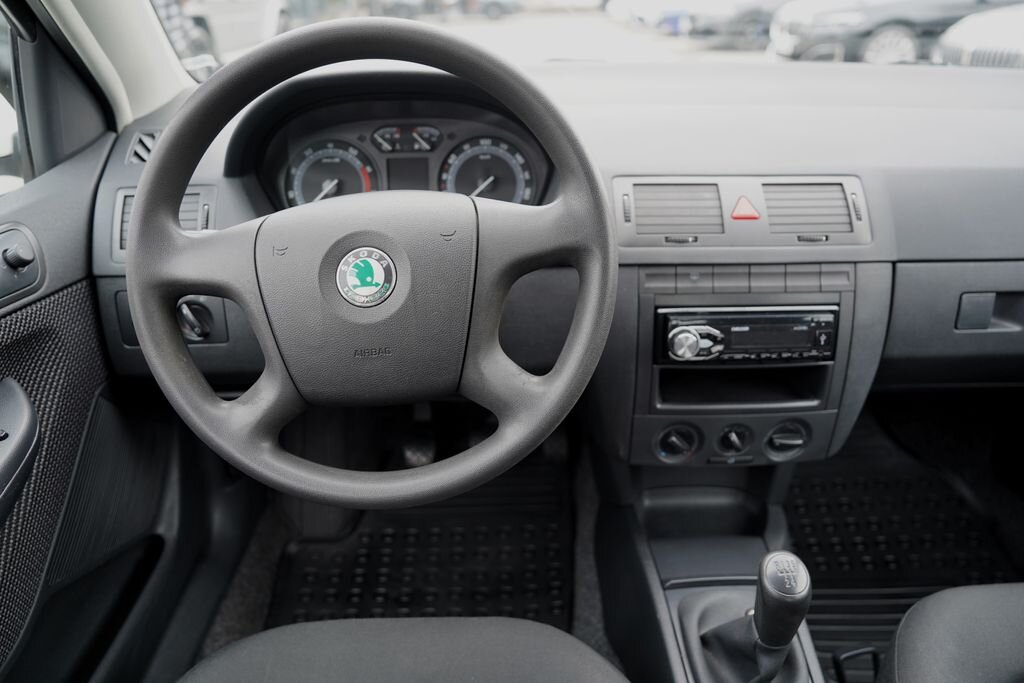 Škoda Fabia Sedan / Limuzína 1,2 l 47 kw