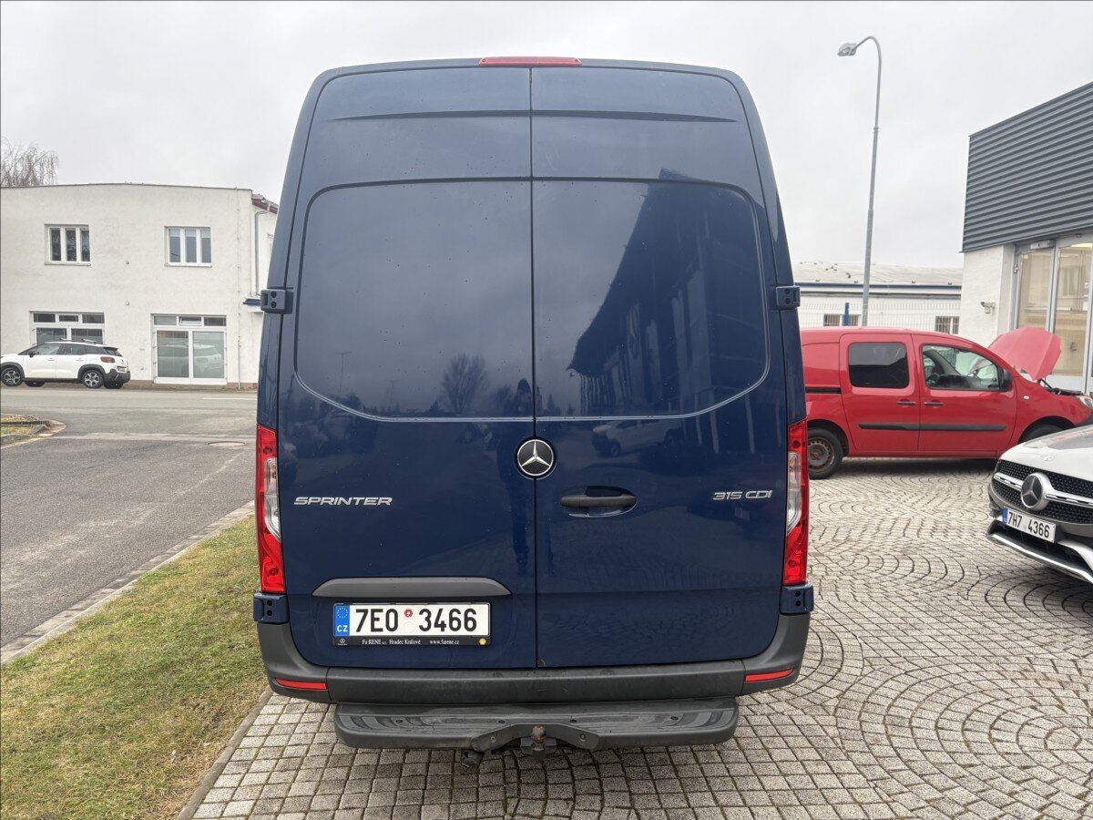Mercedes-Benz Sprinter Skříň 2,0 l 110 kw
