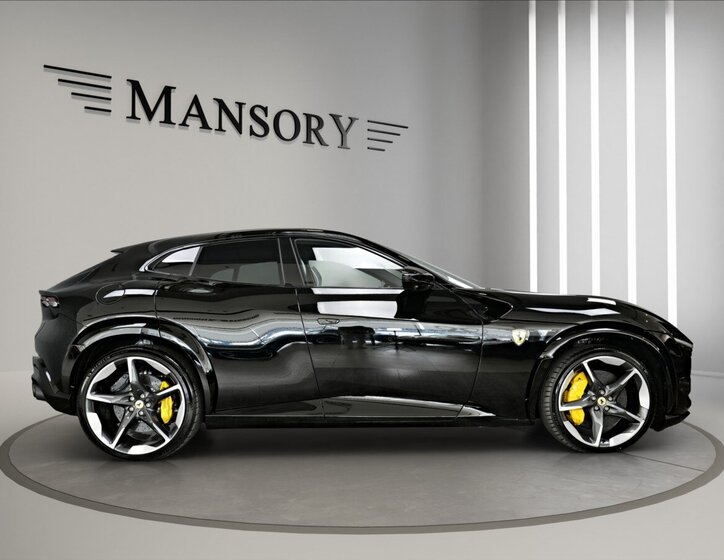 Ferrari Purosangue SUV / Terénní 6,5 l 529 kw