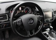 Volkswagen Touareg SUV / Terénní 3,0 l 193 kw