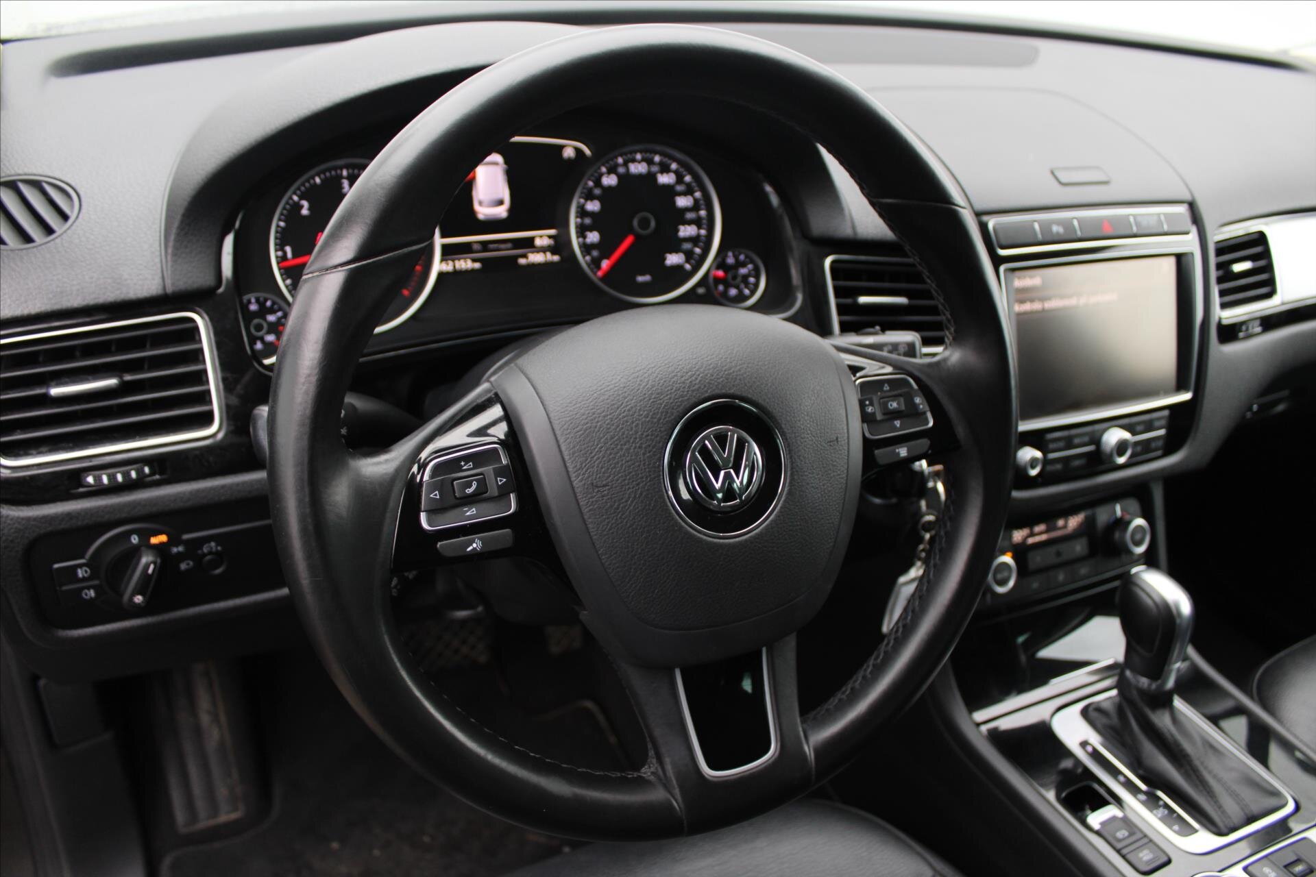 Volkswagen Touareg SUV / Terénní 3,0 l 193 kw