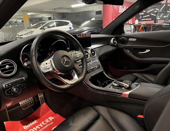 Mercedes-Benz Třídy C 9