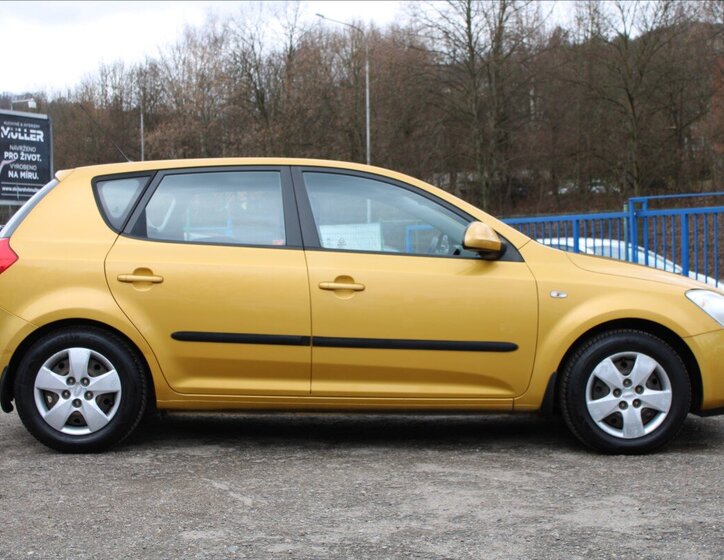 KIA Ceed Hatchback 1,4 l 80 kw