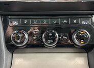 Škoda Superb Sedan / Limuzína 1,4 l 160 kw