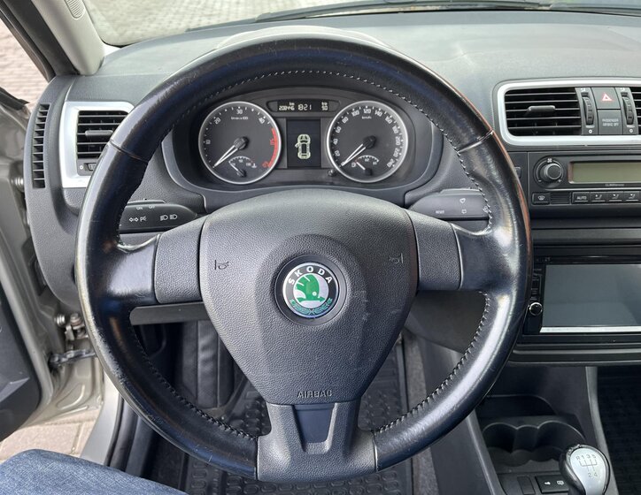 Škoda Roomster 19