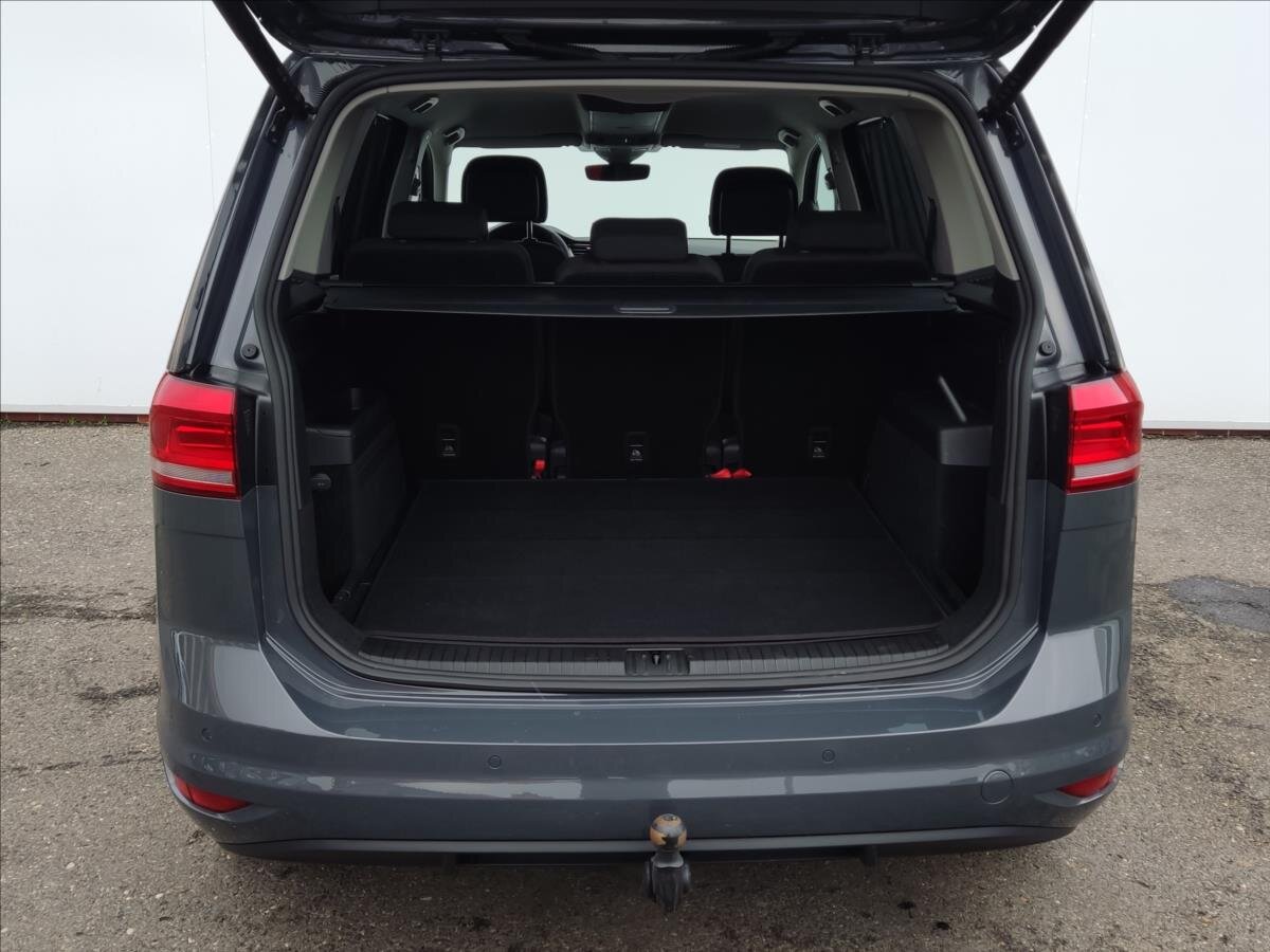 Volkswagen Touran MPV 1,5 l 110 kw