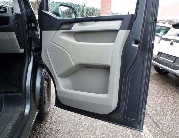 Volkswagen Transporter 26