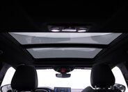 Peugeot 3008 SUV 1,6 l 133 kw