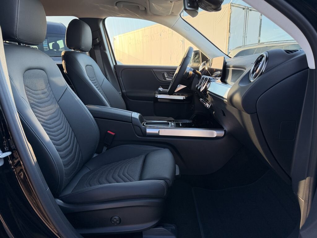 Mercedes-Benz EQB SUV / Terénní 0,0 140 kw