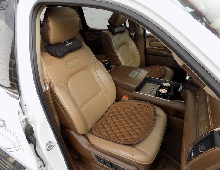 Dodge RAM Pick-up 5,7 l 295 kw