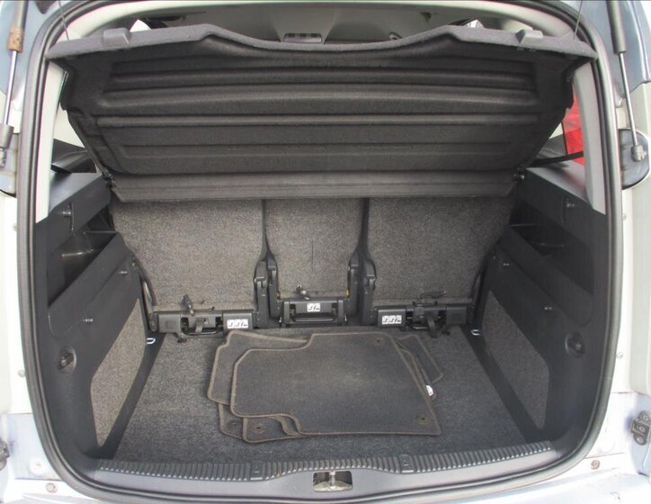 Škoda Roomster Kombi 1,4 l 63 kw