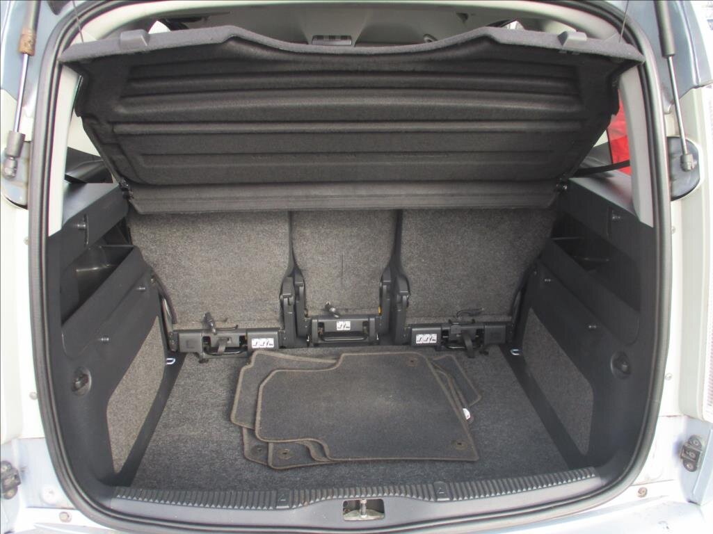 Škoda Roomster Kombi 1,4 l 63 kw