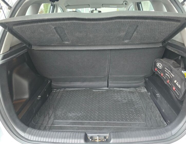 KIA Venga MPV 1,4 l 66 kw