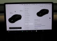 Tesla Model Y SUV / Terénní 0,0 378 kw