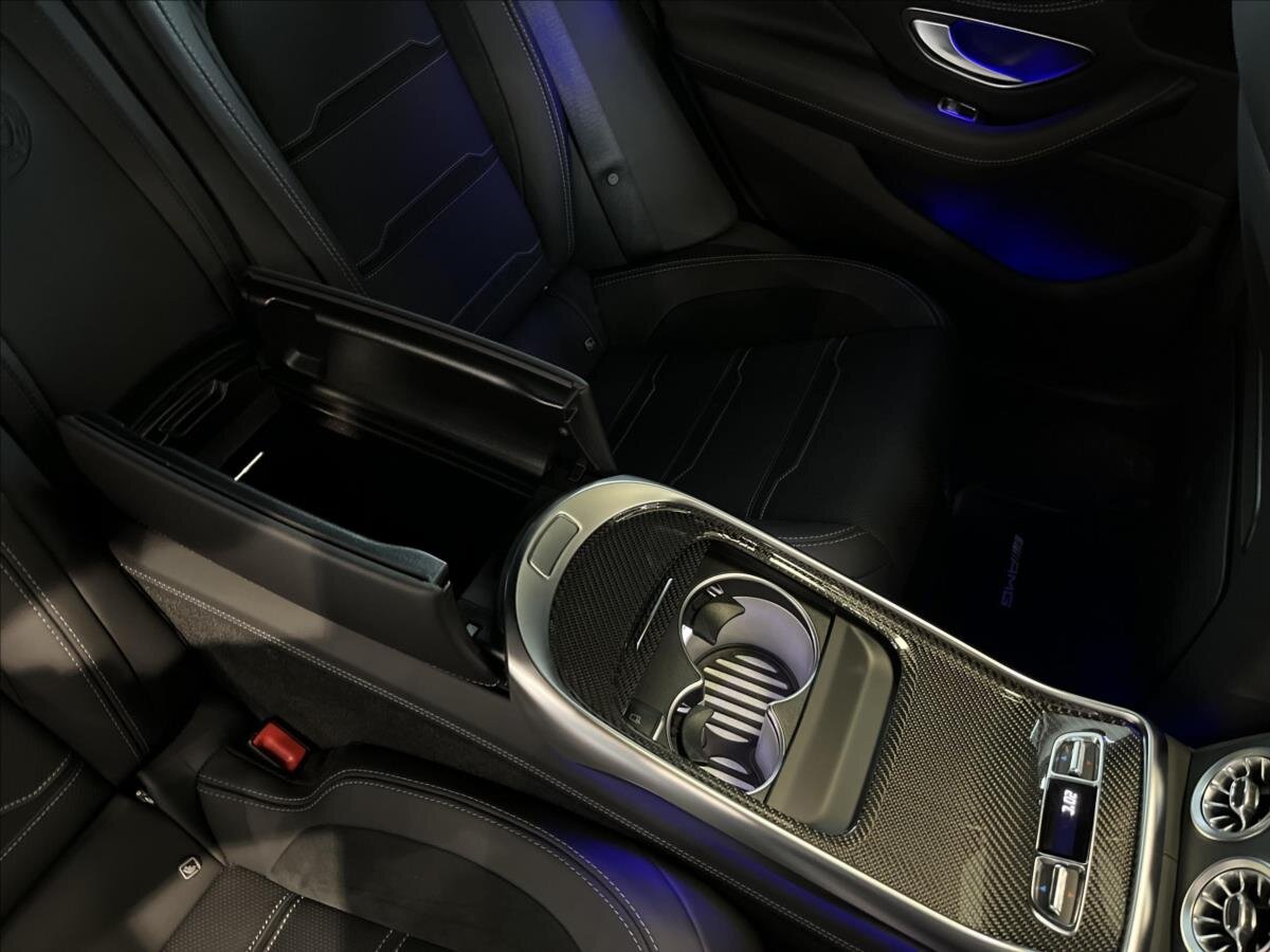 Mercedes-Benz AMG GT Sedan 4,0 l 470 kw