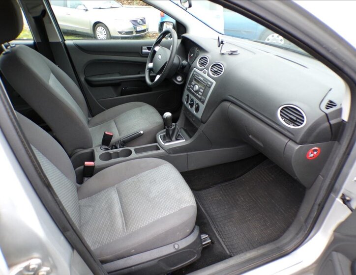 Ford Focus Kombi 1,6 l 74 kw