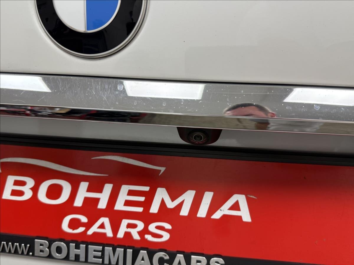 BMW X7 Kombi 3,0 l 250 kw