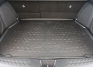 Toyota C-HR SUV 1,8 l 72 kw