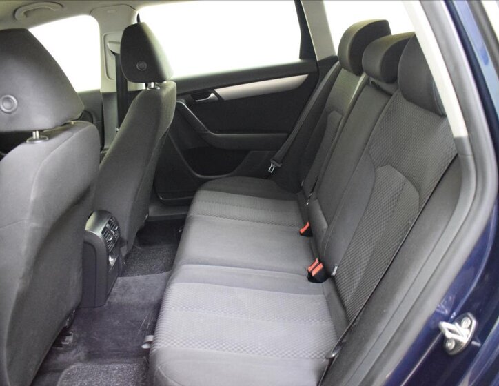 Volkswagen Passat Kombi 2,0 l 103 kw