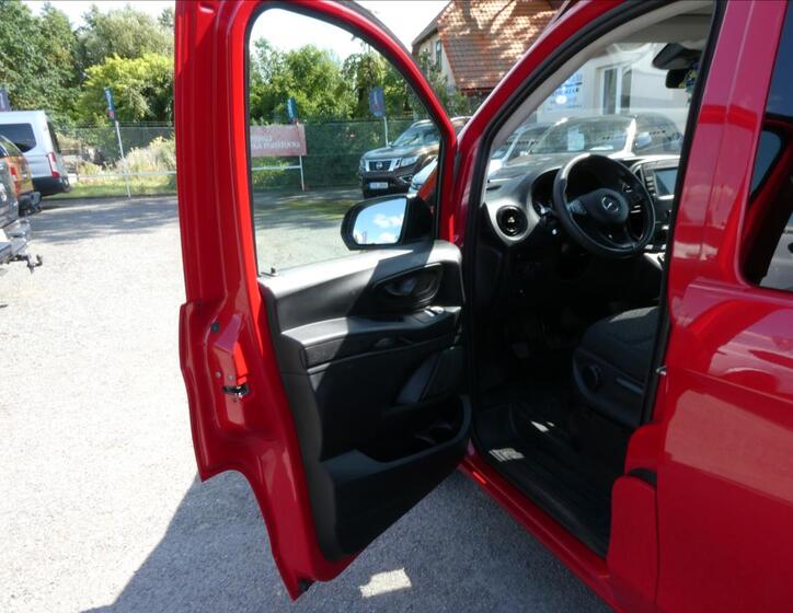 Mercedes-Benz Vito 19