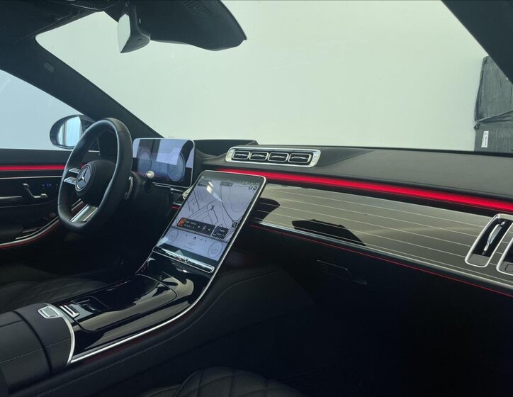 Mercedes-Benz Třídy S Sedan 3,0 l 270 kw