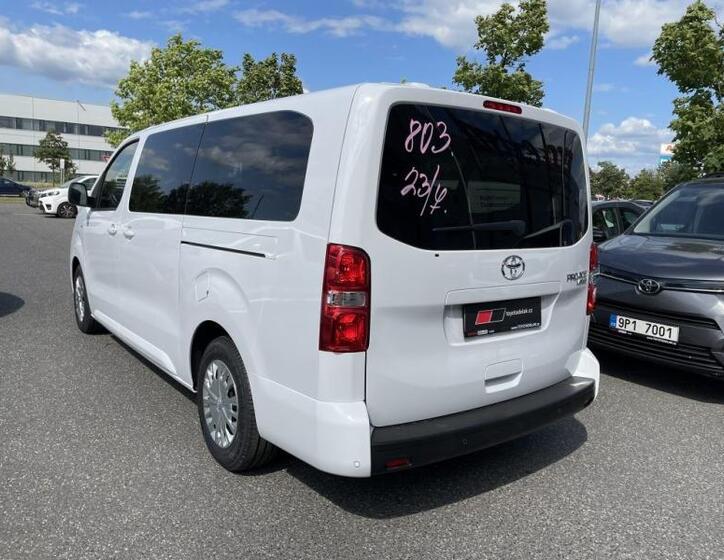 Toyota ProAce Verso 12