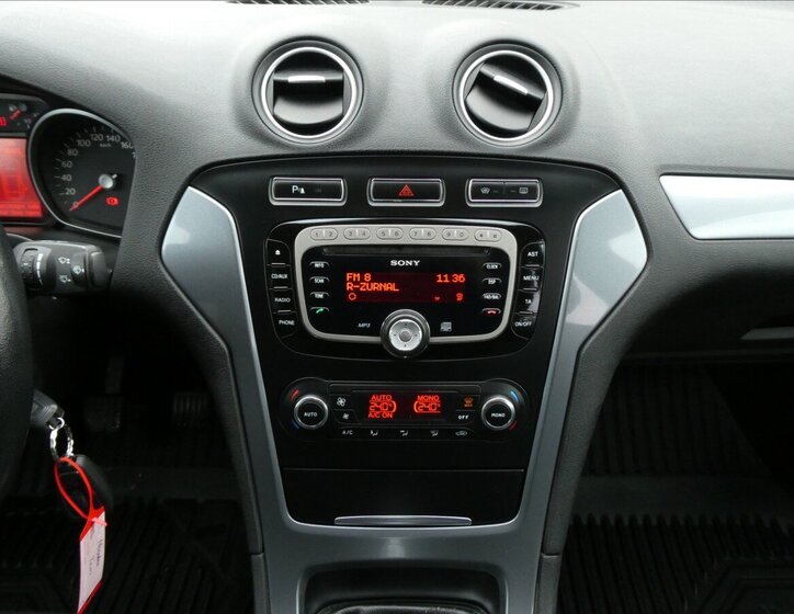 Ford Mondeo Kombi 1,6 l 85 kw