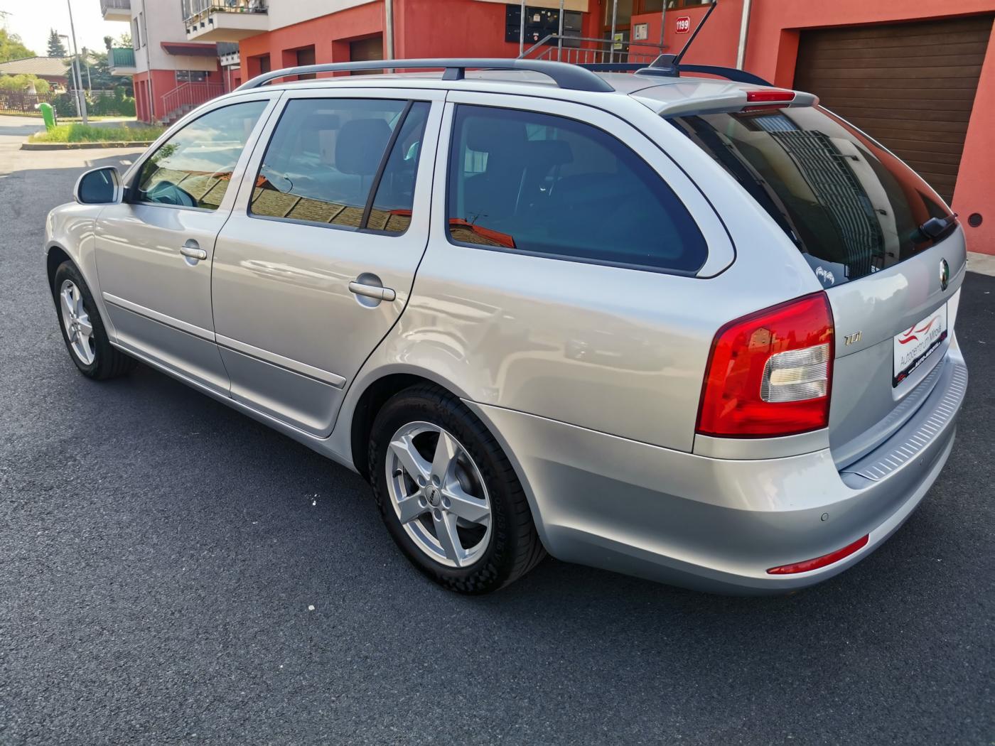 Škoda Octavia Kombi 2,0 l 0