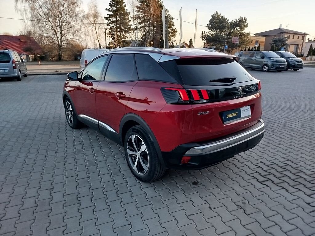 Peugeot 3008 SUV / Terénní 1,5 l 96 kw