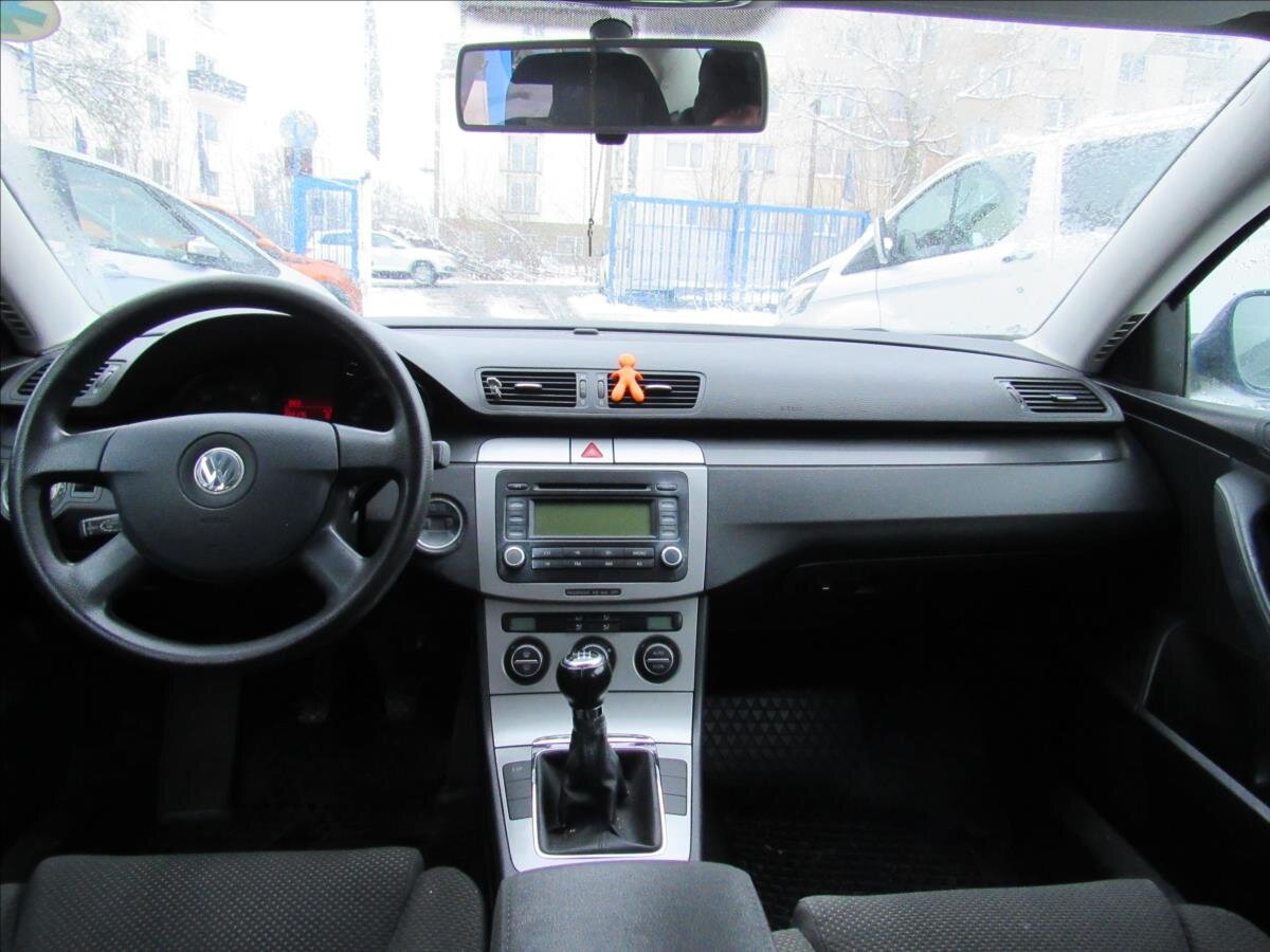 Volkswagen Passat Sedan 2,0 l 103 kw
