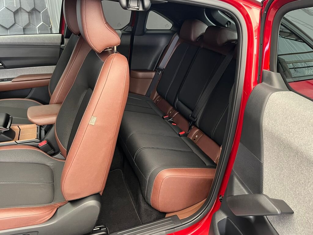 Mazda MX-30 SUV / Terénní 0,0 107 kw