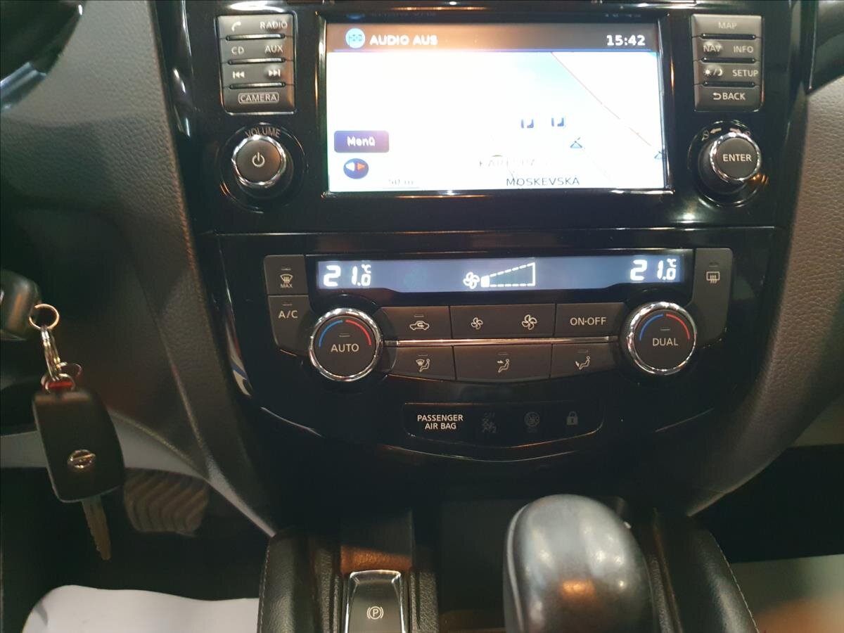 Nissan Qashqai SUV 1,6 l 96 kw