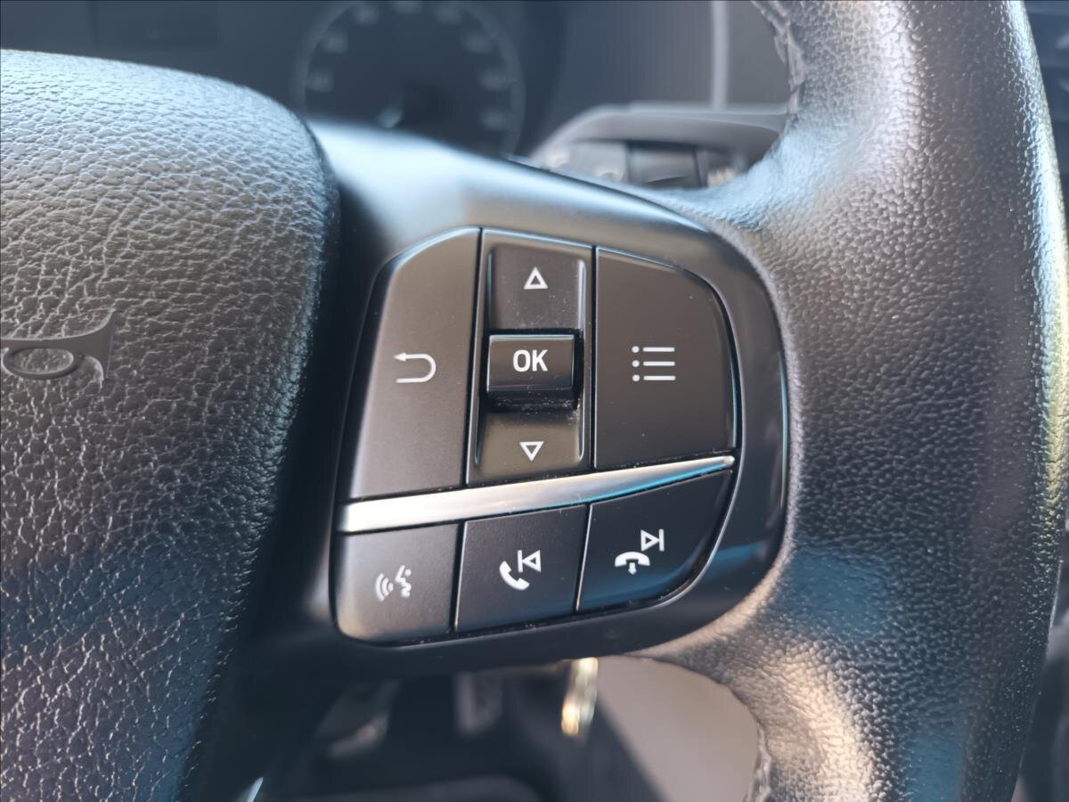 Ford Tourneo Custom VAN-Minibus 2,0 l 96 kw