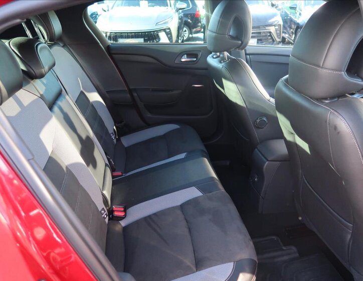 DS Automobiles DS4 18